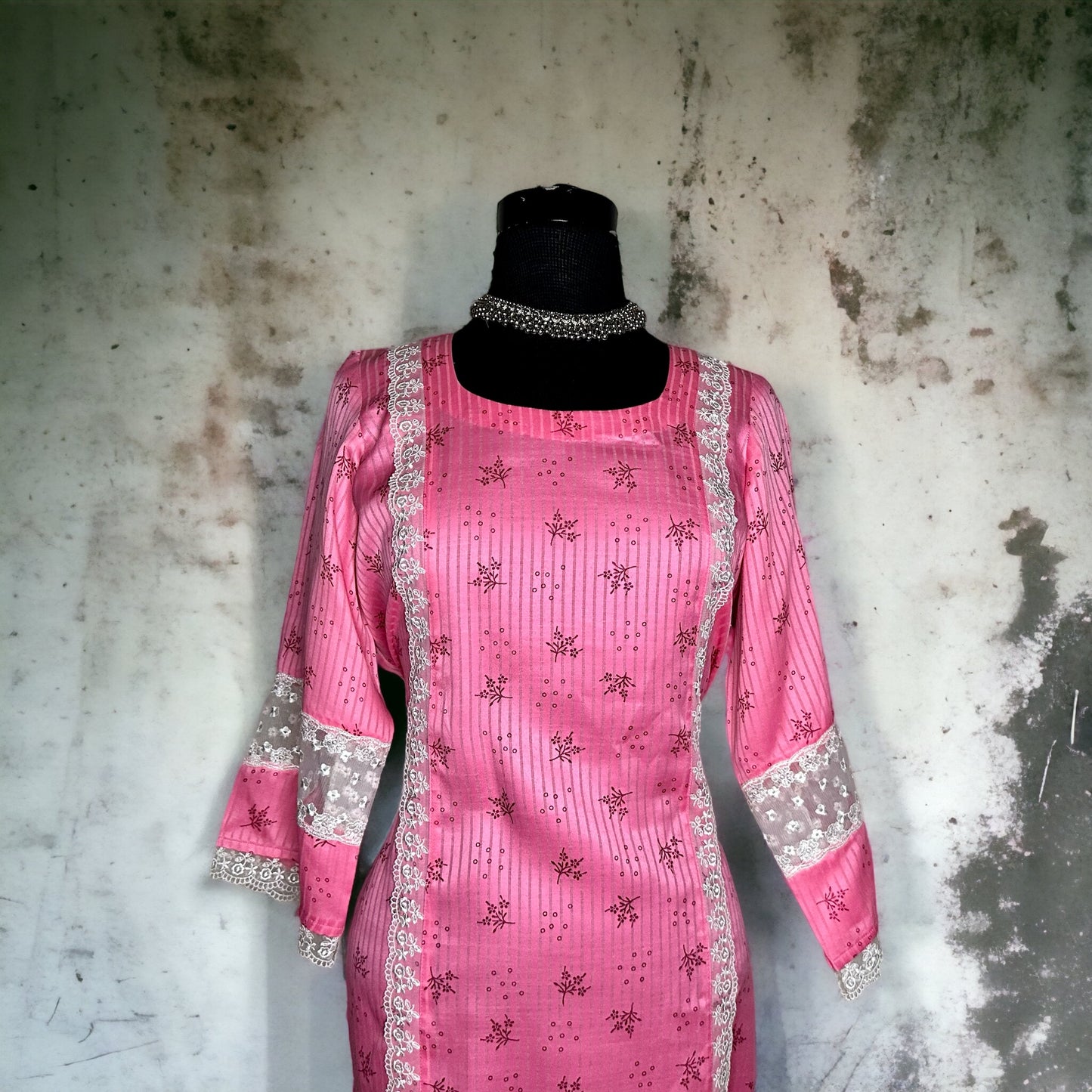 Coral pink Block printed kurta designed with beautiful net lacing